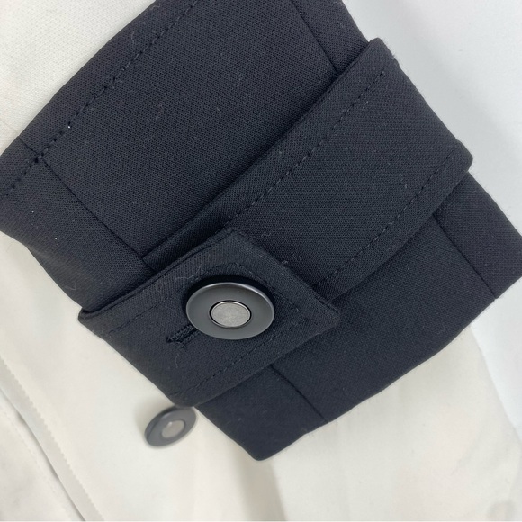 White House Black Market Colorblock Coat Ecru/Black SZ XS NWOT - Picture 8 of 9
